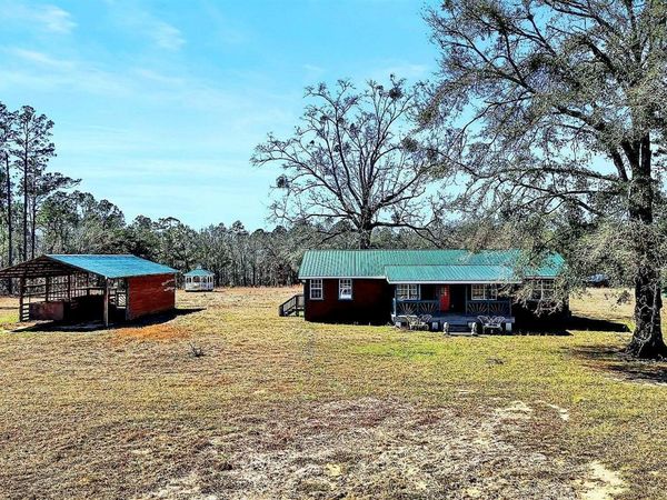 2618 Hard Labor Road, Chipley, FL 32428