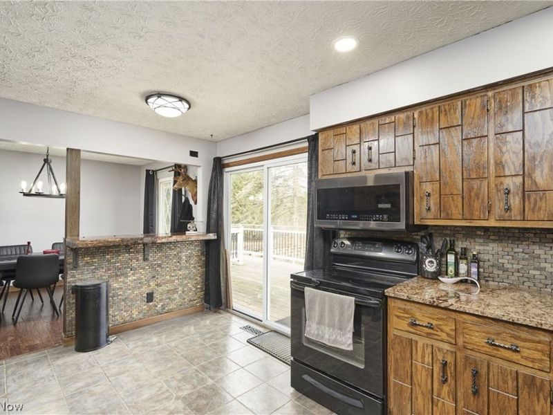 1881 Nichols Road, Akron, OH 44312 Photo 11