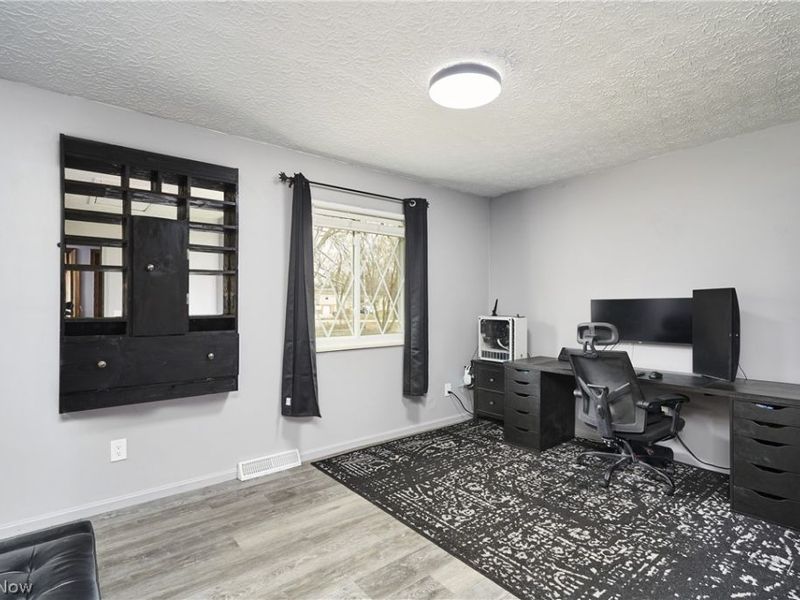 1881 Nichols Road, Akron, OH 44312 Photo 17