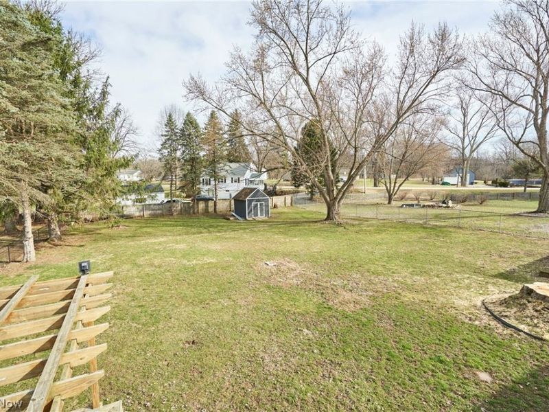 1881 Nichols Road, Akron, OH 44312 Photo 24