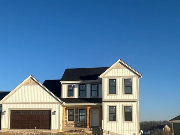 805 Viewpoint AVENUE, Waukesha, WI 53188