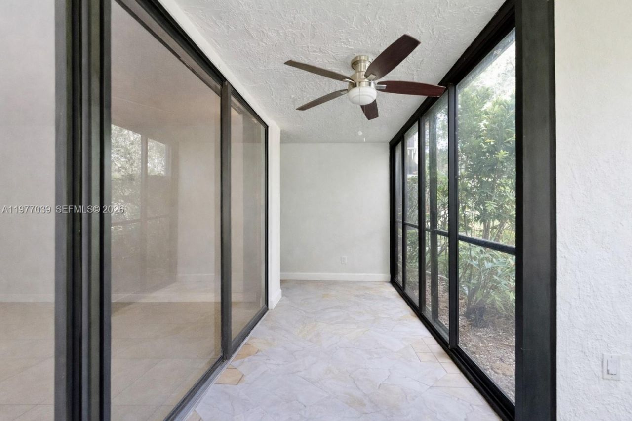 16200 Golf Club Rd , Unit 102, Weston, FL 33326 Photo