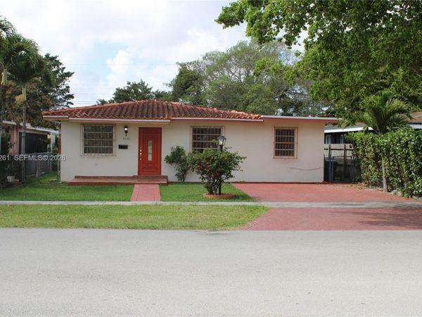 3040 SW 69th Ave , Miami, FL 33155