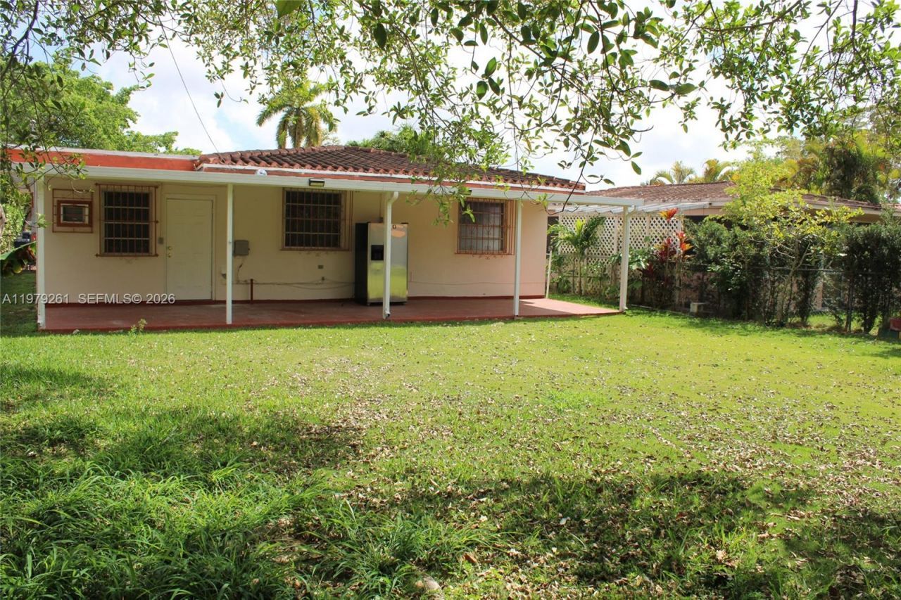 3040 SW 69th Ave , Miami, FL 33155 Photo