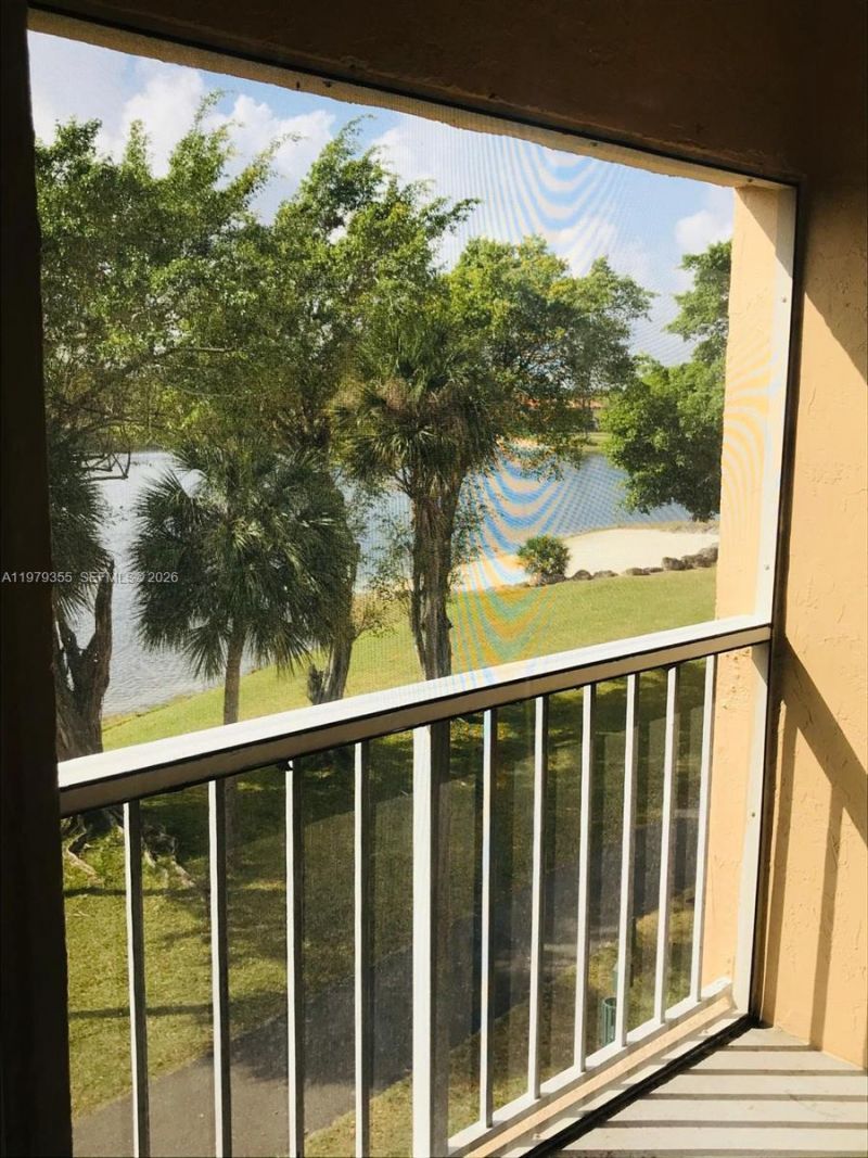 15330 SW 106th Ter , Unit 915, Miami, FL 33196 Photo