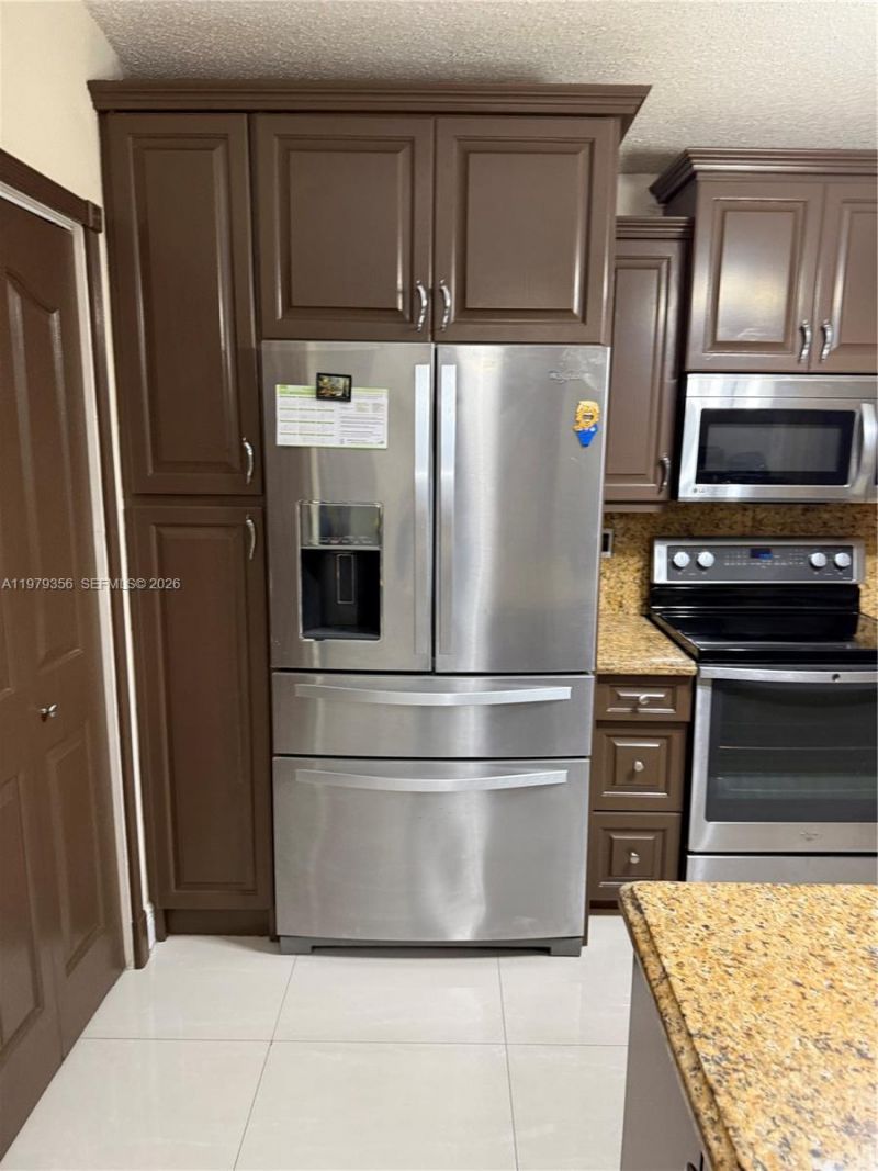 910 SW 140th Ave, Miami, FL 33184 Photo