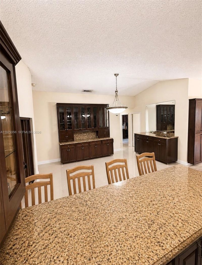 910 SW 140th Ave, Miami, FL 33184 Photo