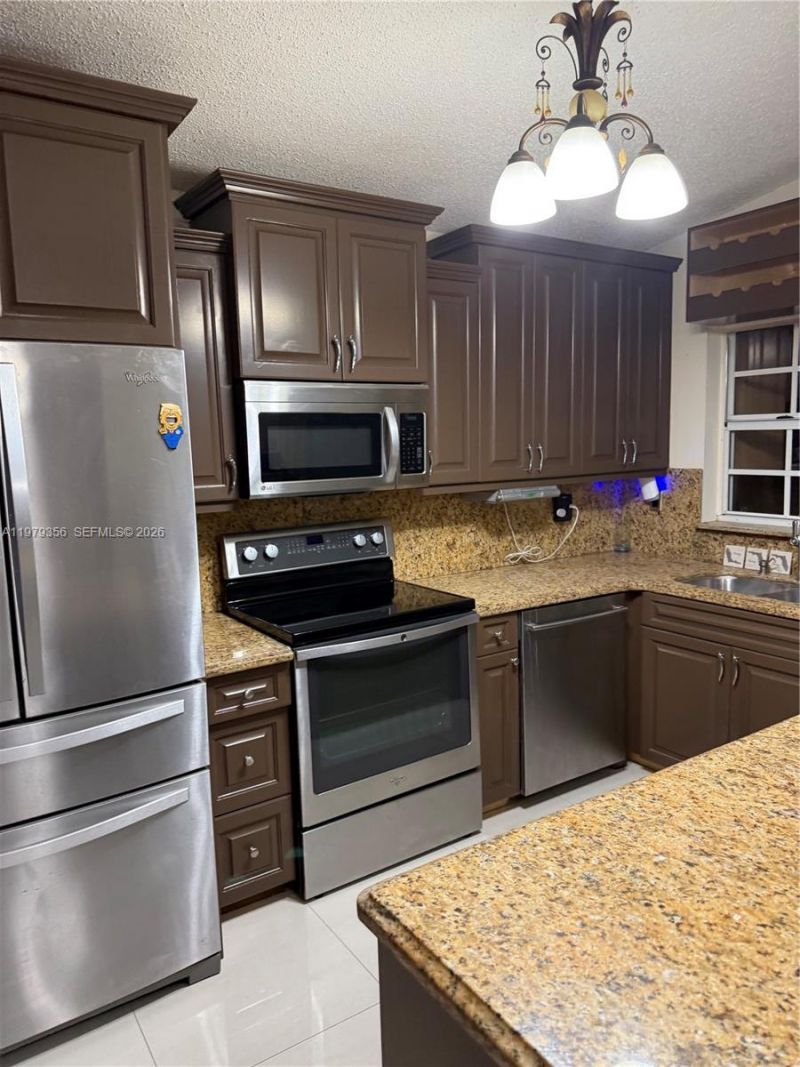 910 SW 140th Ave, Miami, FL 33184 Photo