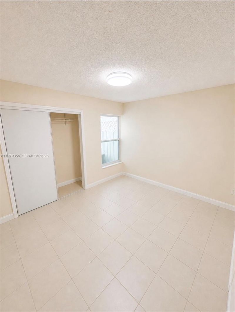 910 SW 140th Ave, Miami, FL 33184 Photo