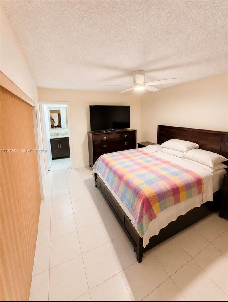 910 SW 140th Ave, Miami, FL 33184 Photo