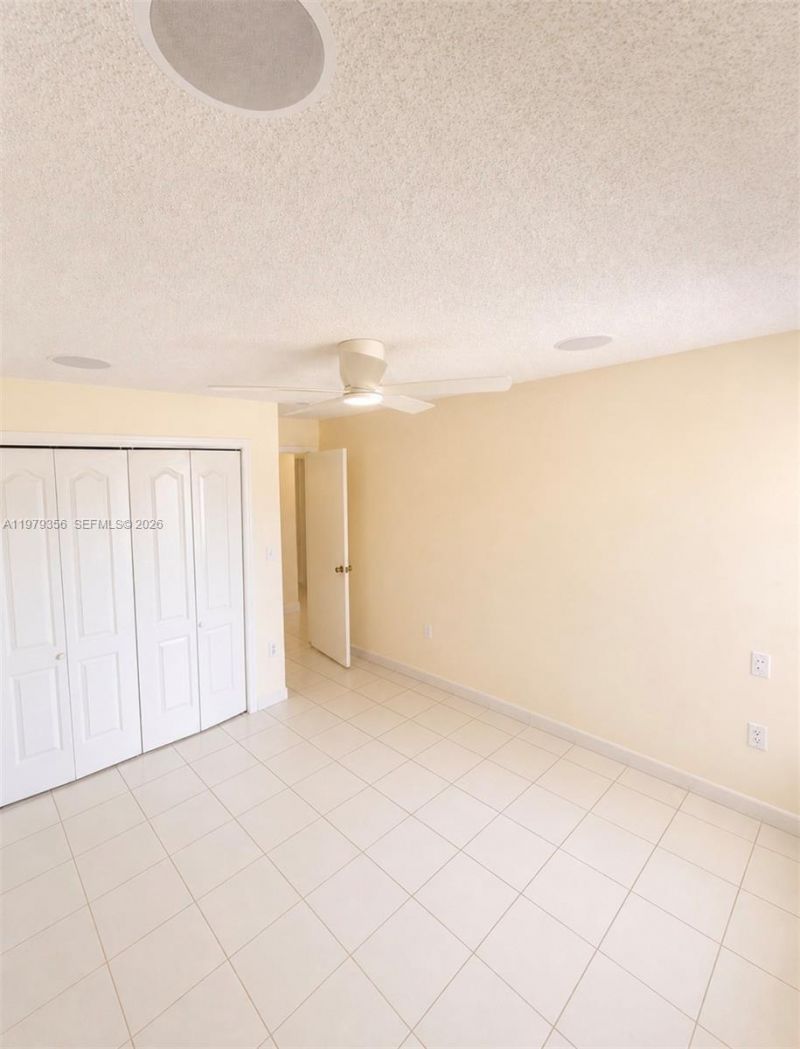 910 SW 140th Ave, Miami, FL 33184 Photo