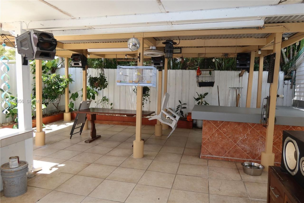 910 SW 140th Ave, Miami, FL 33184 Photo