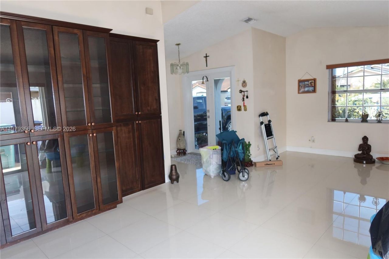 910 SW 140th Ave, Miami, FL 33184 Photo