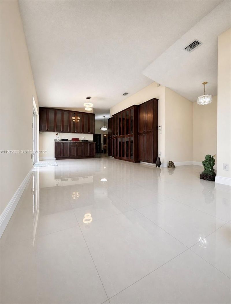910 SW 140th Ave, Miami, FL 33184 Photo