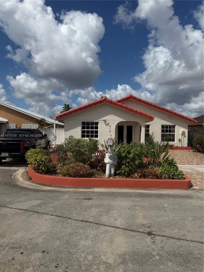 910 SW 140th Ave, Miami, FL 33184 Photo