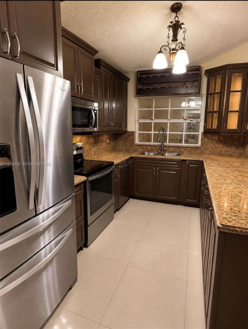 910 SW 140th Ave, Miami, FL 33184 Photo