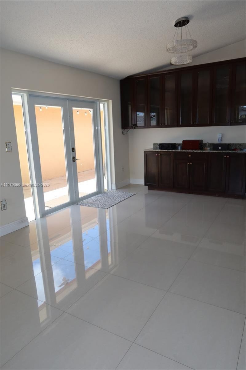 910 SW 140th Ave, Miami, FL 33184 Photo