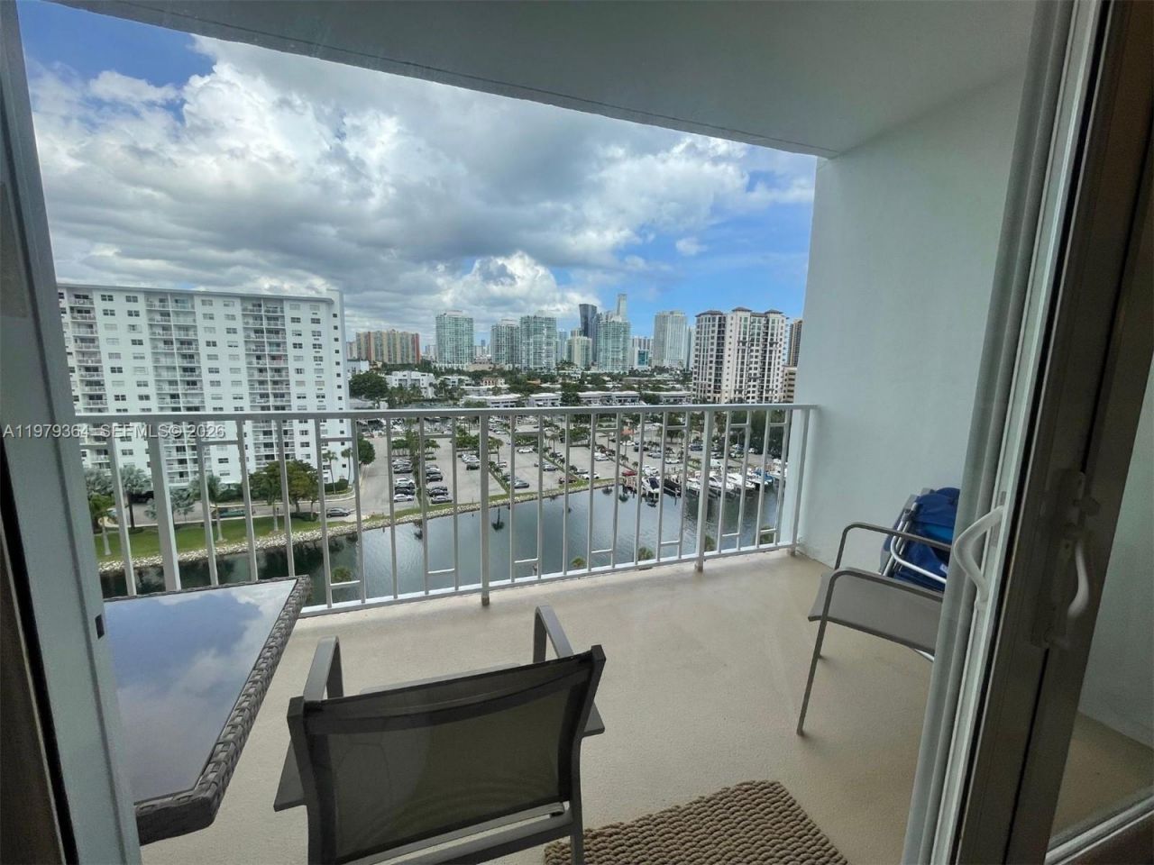 500 Bayview Dr , Unit 1123, Sunny Isles Beach, FL 33160 Photo