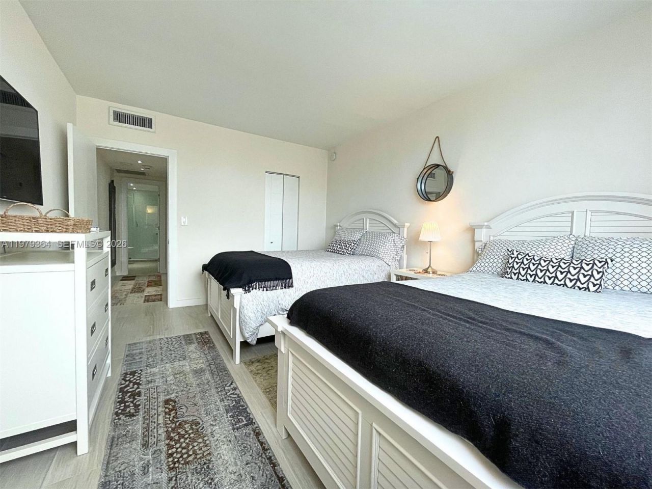 500 Bayview Dr , Unit 1123, Sunny Isles Beach, FL 33160 Photo