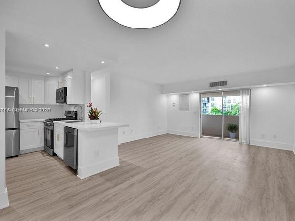 2201 Brickell Ave , Unit 80, Miami, FL 33129