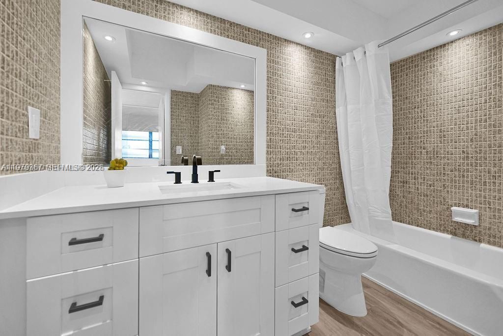 2201 Brickell Ave , Unit 80, Miami, FL 33129 Photo