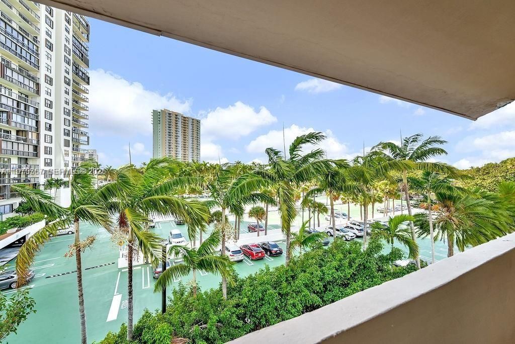 2201 Brickell Ave , Unit 80, Miami, FL 33129 Photo