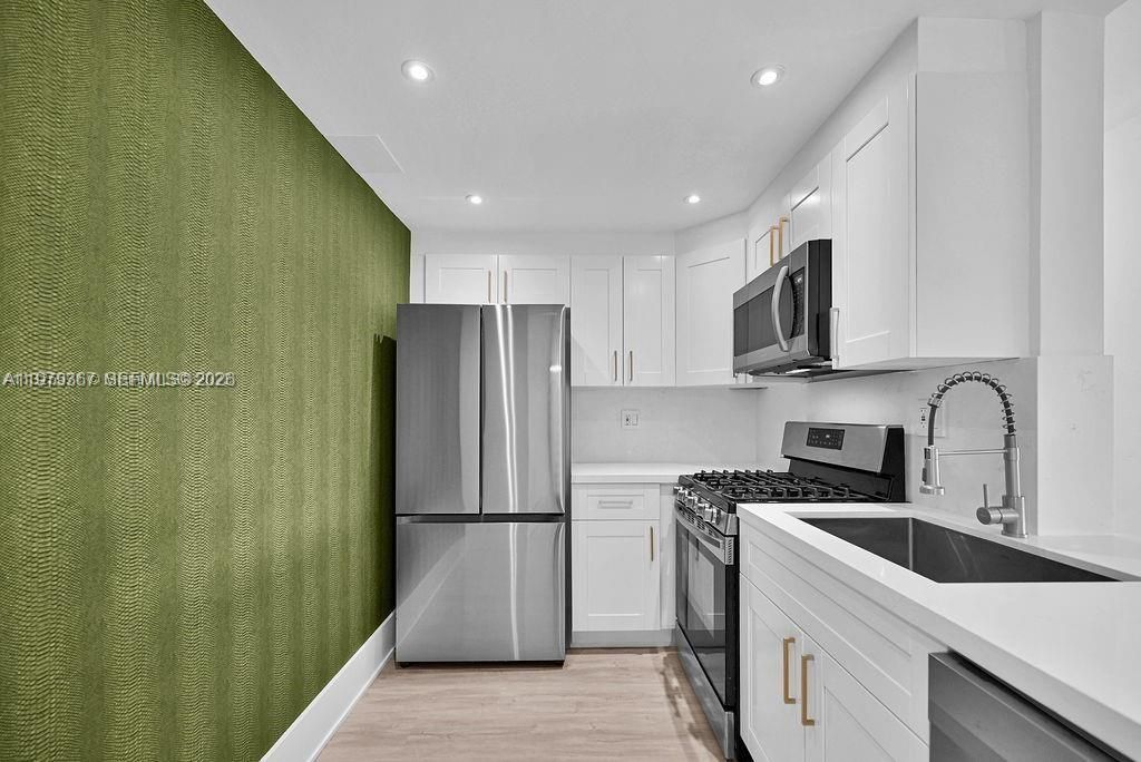 2201 Brickell Ave , Unit 80, Miami, FL 33129 Photo