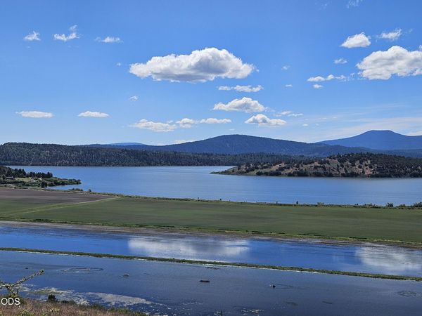 0 Hanks Marsh, Unit 201, Klamath Falls, OR 97601