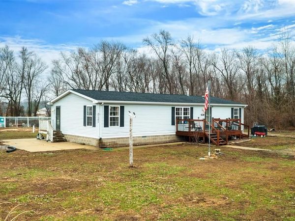 21398 Sunset Street, Mount Olive, IL 62056