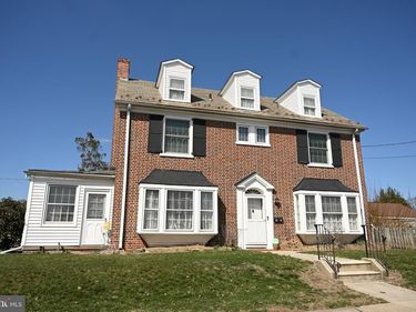 1401 PINE STREET, NORRISTOWN, PA 19401