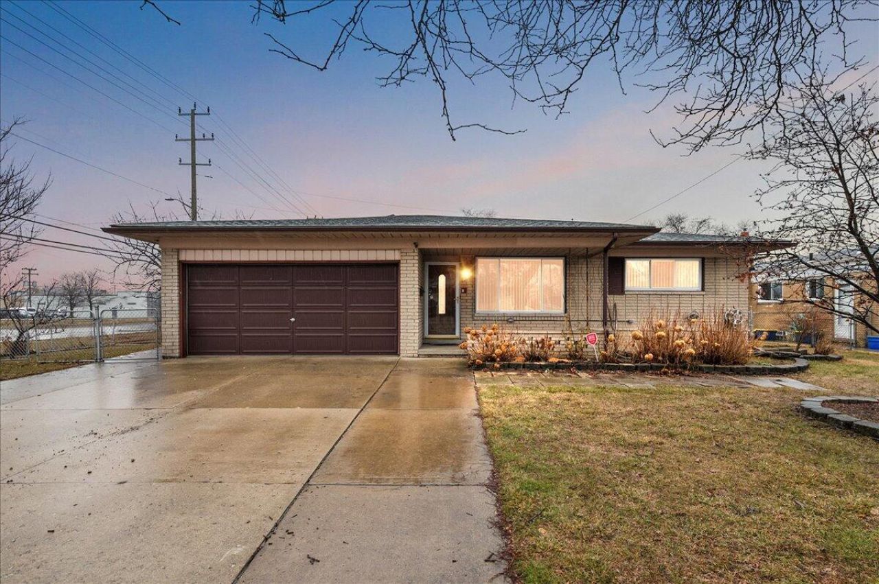 3858 Hughes Drive, Warren, MI 48092 Main Photo