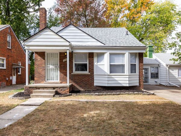 20569 Biltmore Street, Detroit, MI 48235