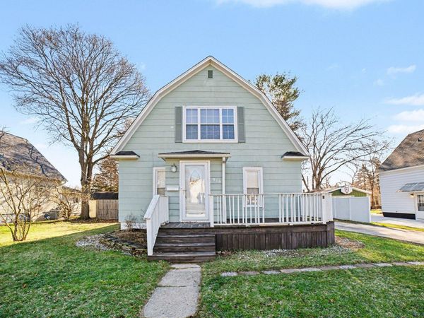 916 N River Avenue, Alma, MI 48801