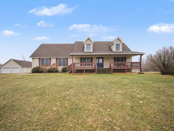 10487 Territorial Road, Munith, MI 49259