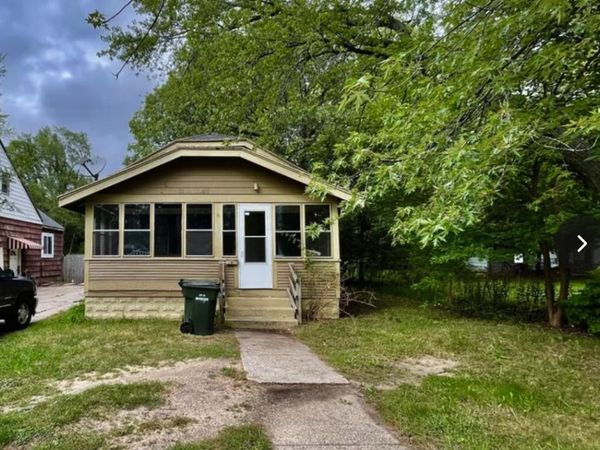 570 E Dale Avenue, Muskegon, MI 49442