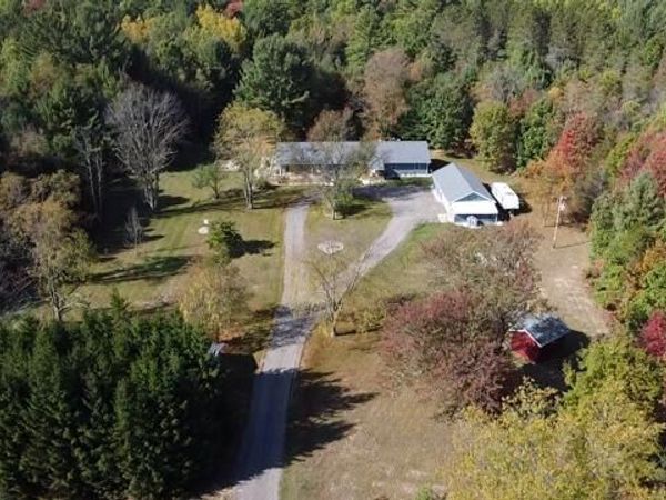 5683 N Tyndall Road, Branch, MI 49402