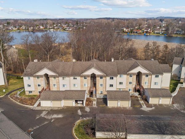 4912 Ashley Lane, Unit 84, Waterford, MI 48329