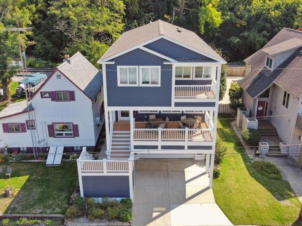 622 Vine Street, St. Joseph, MI 49085