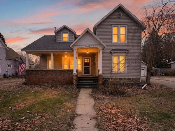 229 S Jeffery Street, Ithaca, MI 48847