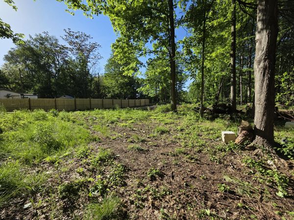VL Lindburg Drive, Dowagiac, MI 49047