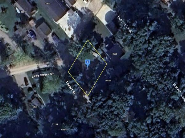 10510 Lakeshore Drive, Fenton, MI 48430