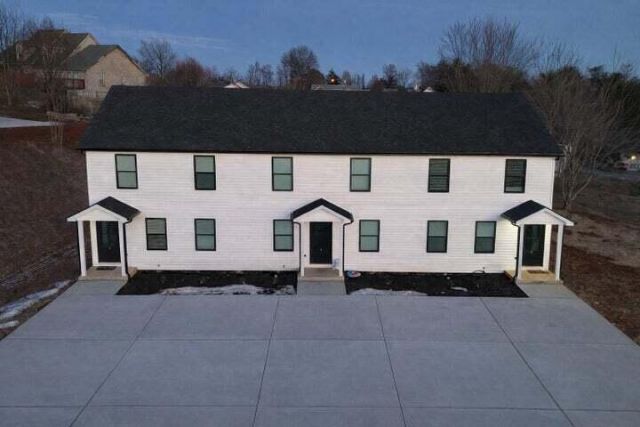 11 Midland Meadows Drive, Somerset, KY 42503 Main Photo