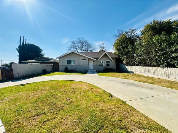 2804 Elmwood, Bakersfield, CA 93305