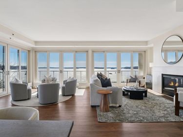 4100 Shoreline Drive, Unit S206, Spring Park, MN 55384