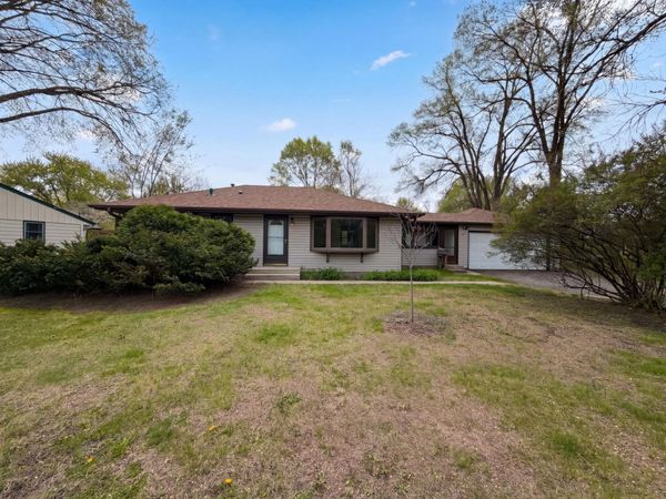 8615 Virginia Circle N, Saint Louis Park, MN 55426