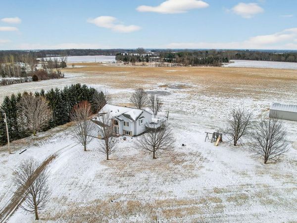 8210 Dempsey Avenue SW, Waverly, MN 55390