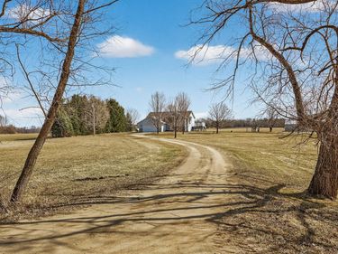 8210 Dempsey Avenue SW, Waverly, MN 55390