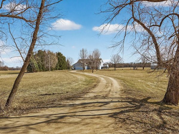 8210 Dempsey Avenue SW, Waverly, MN 55390