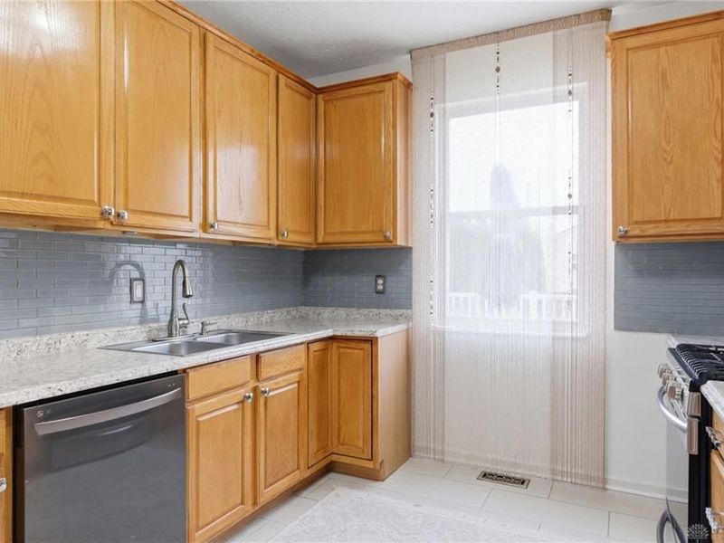 6941 Greeley Avenue, Huber Heights, OH 45424 Photo 8