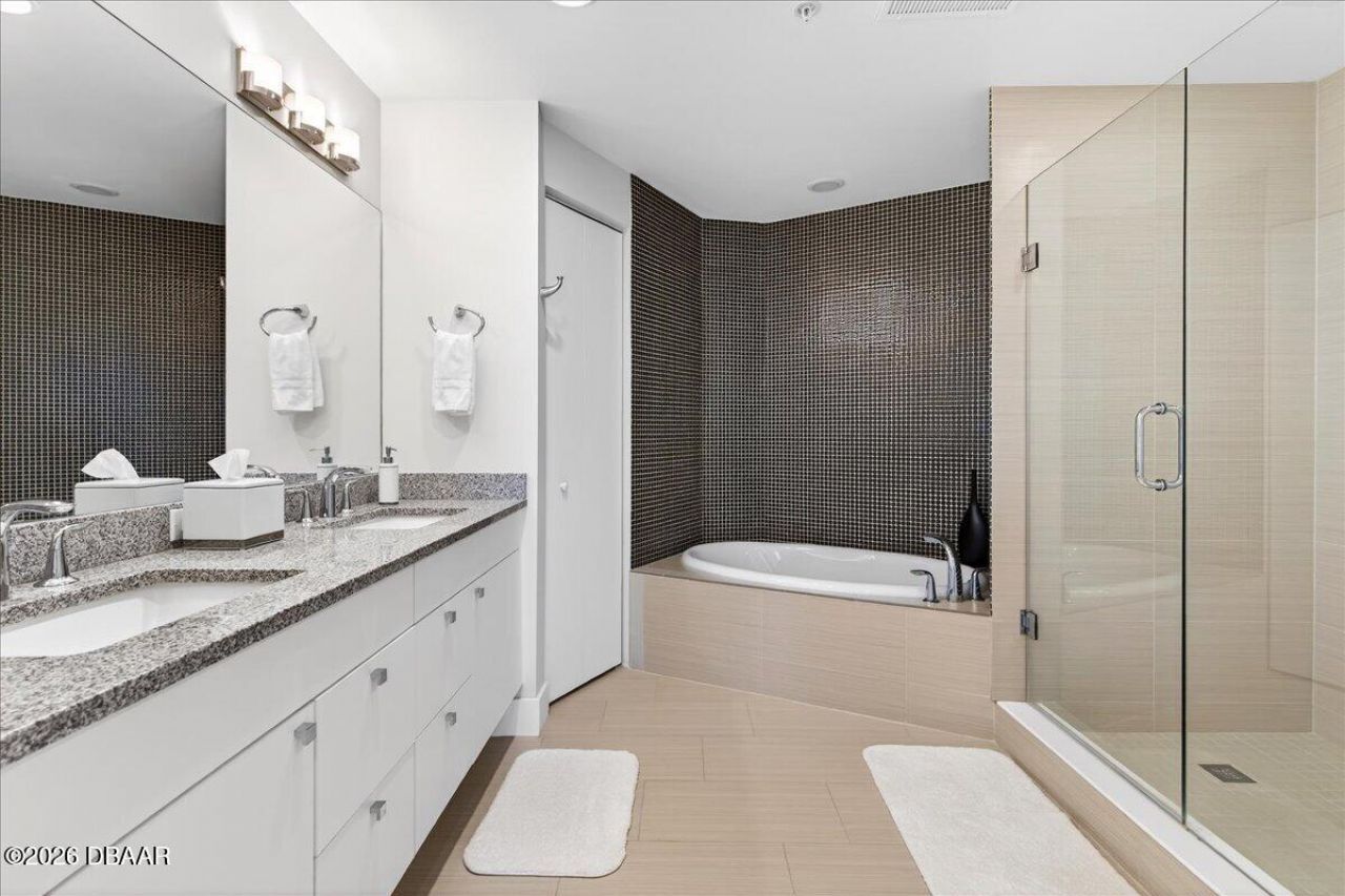 2 Oceans West Boulevard, Unit 2006, Daytona Beach Shores, FL 32118 Photo